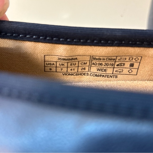 Vionic Orthaheel Minna Navy Leather Patent Cap Toe Ballet Flats Size 9 - Picture 6 of 7